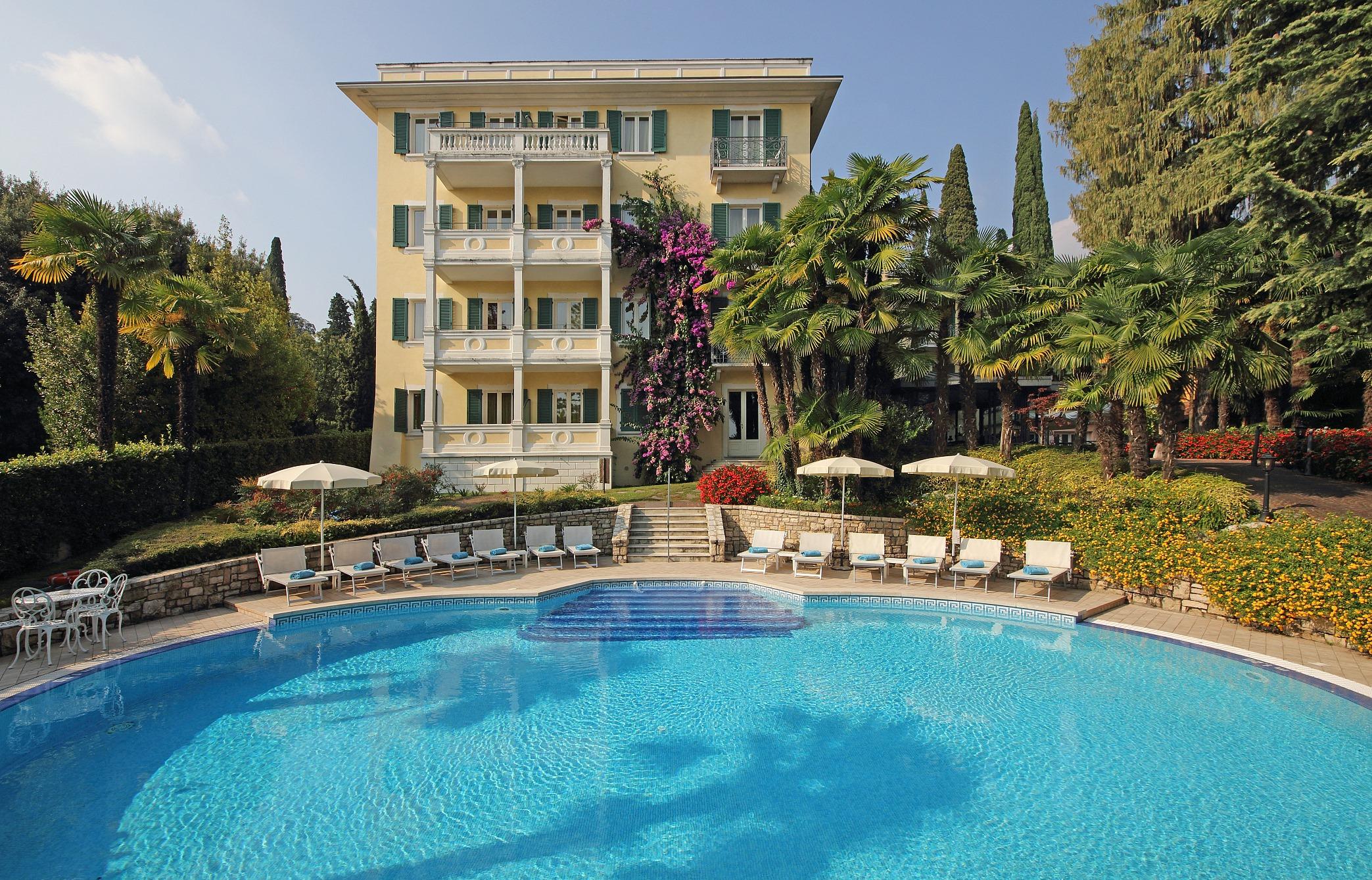 Villa Sofia Hotel Gardone Riviera Bagian luar foto