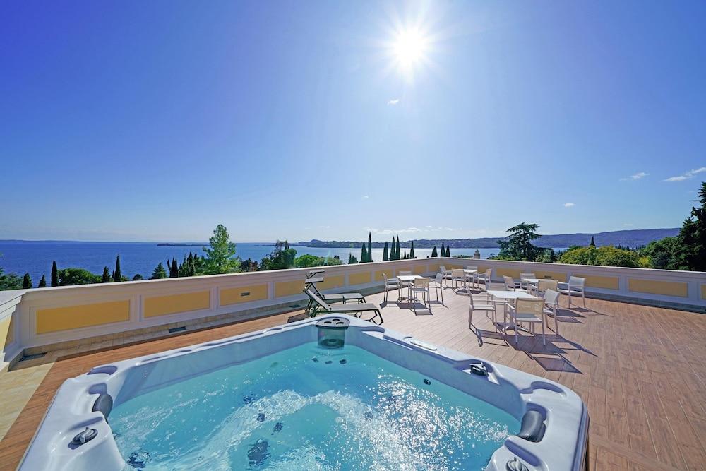 Villa Sofia Hotel Gardone Riviera Bagian luar foto