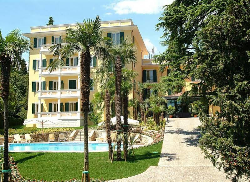 Villa Sofia Hotel Gardone Riviera Bagian luar foto
