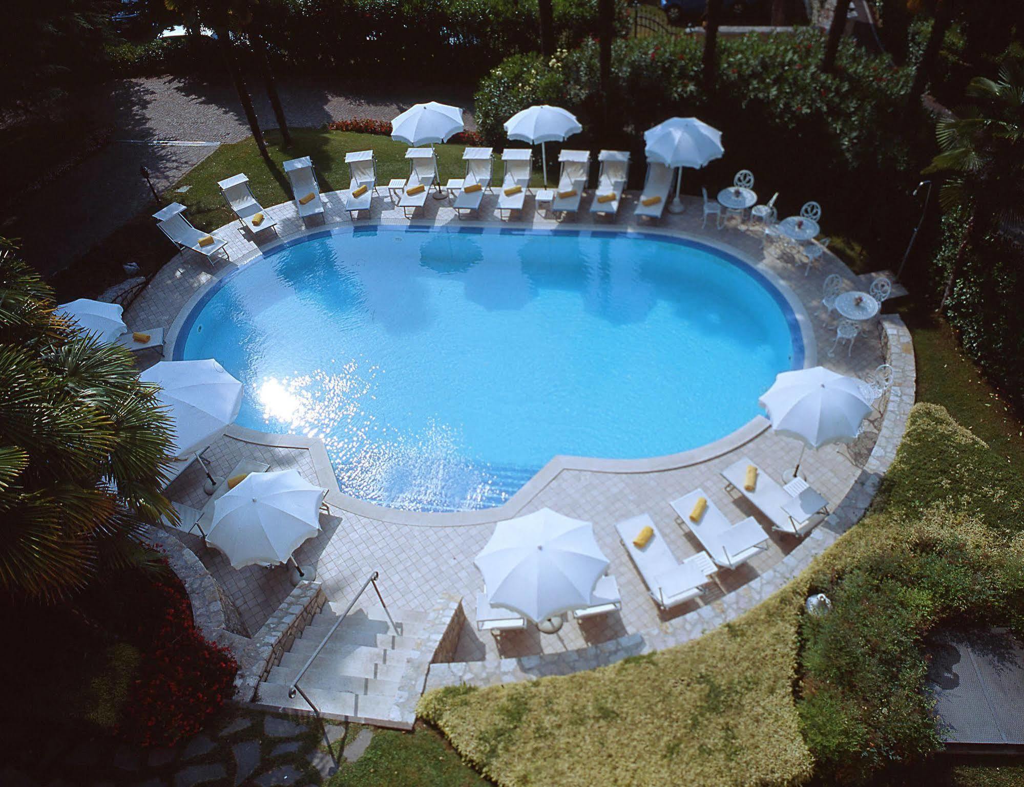 Villa Sofia Hotel Gardone Riviera Bagian luar foto